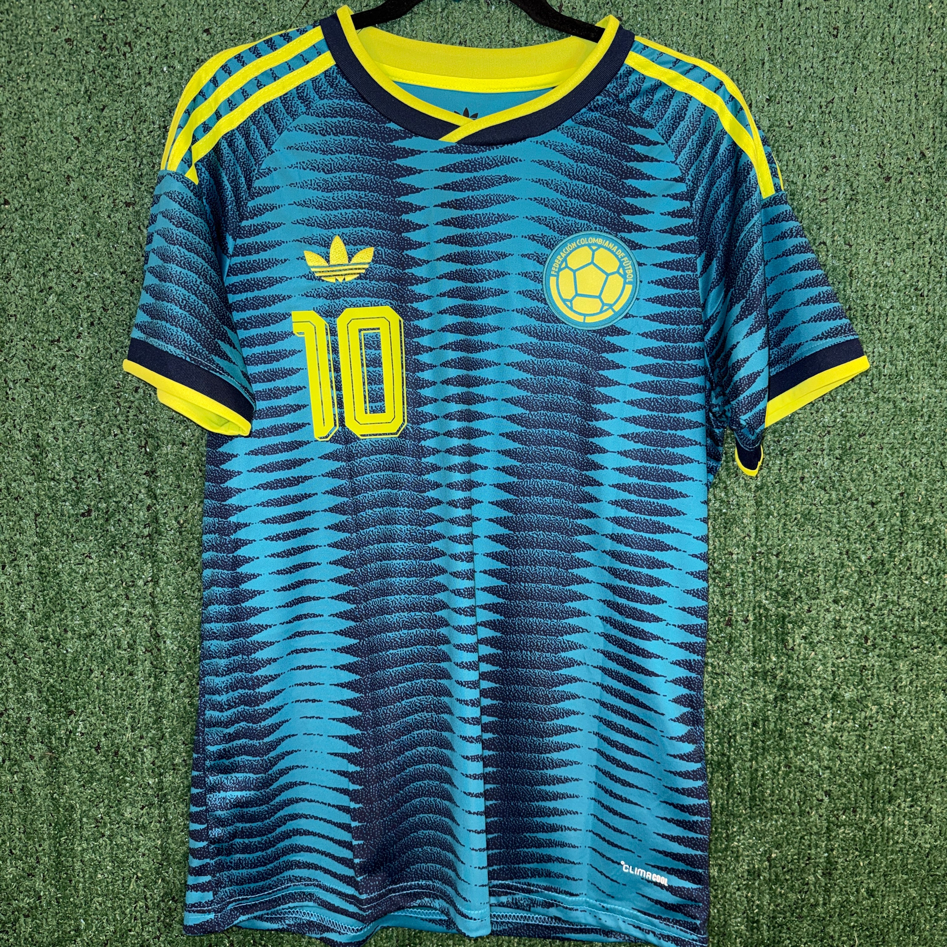 Colombia James