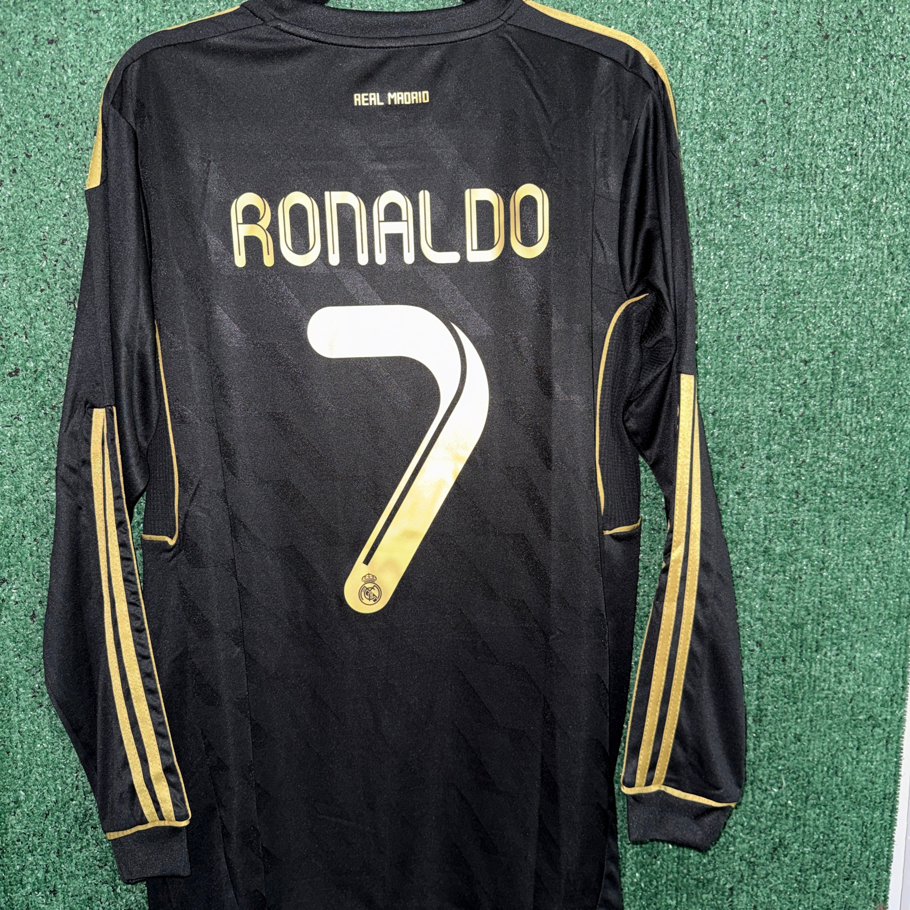 Retro Real Madrid Cristiano Ronaldo - Long Sleeve