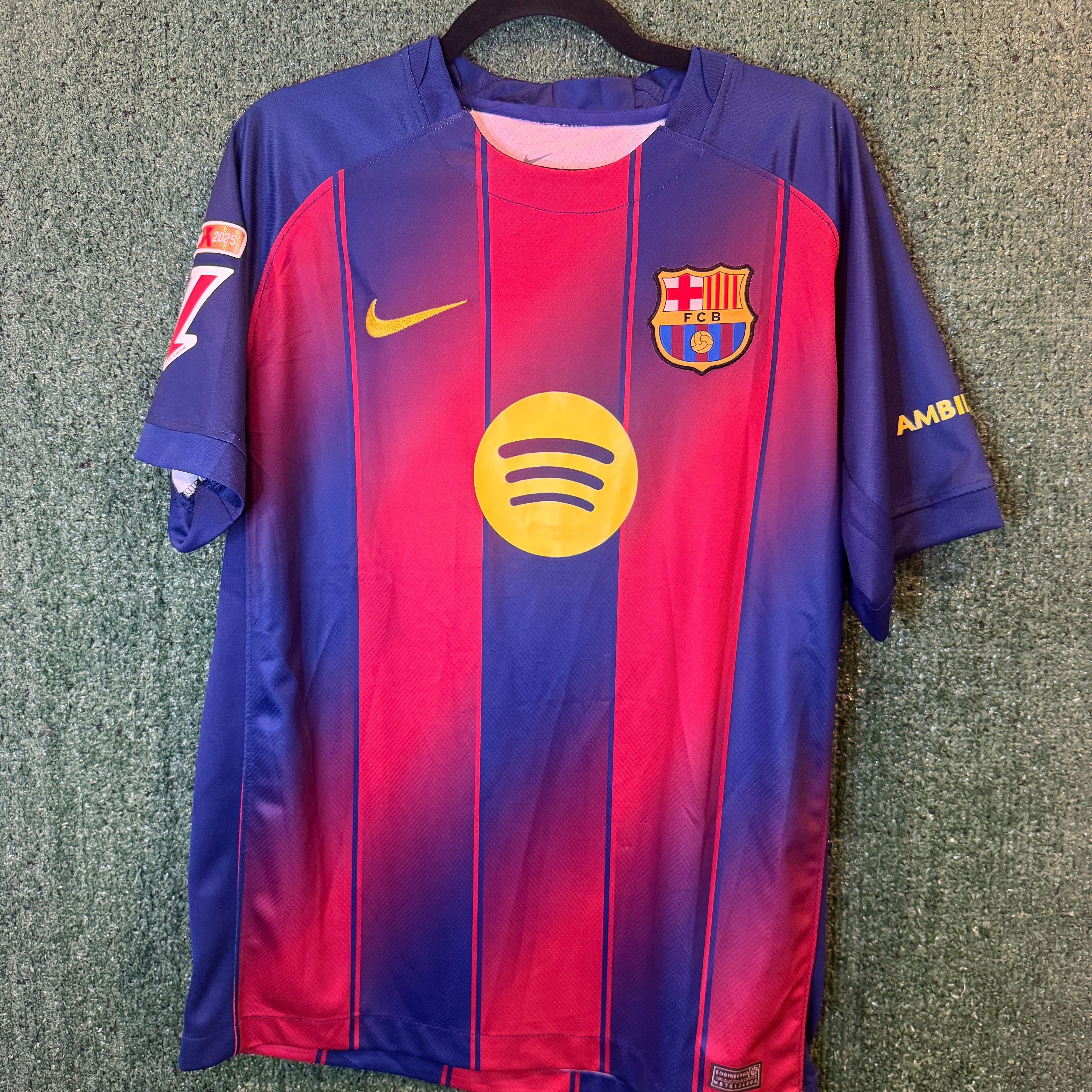 FC Barcelona - Lamine Yamal #10