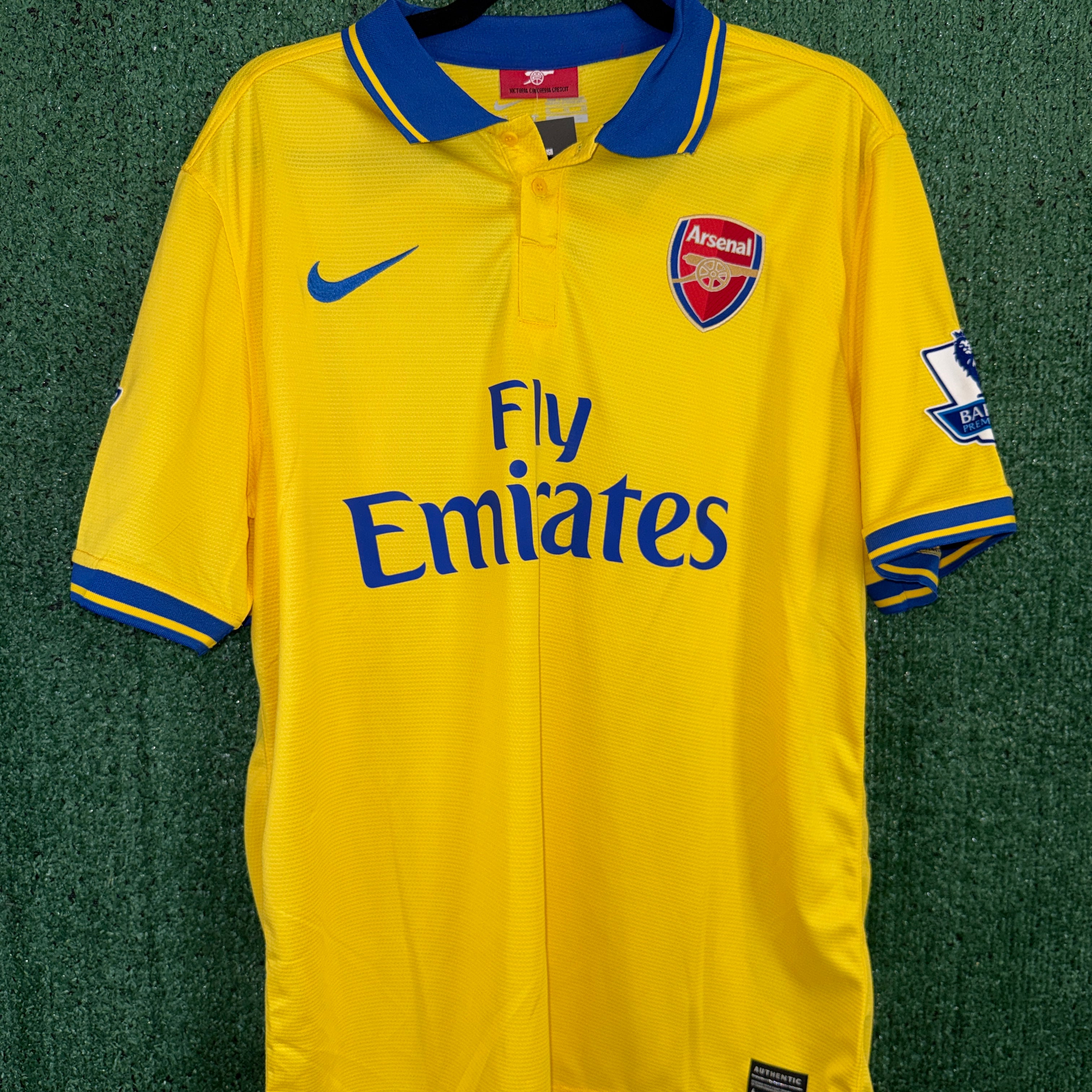 Retro Arsenal - Özil #11