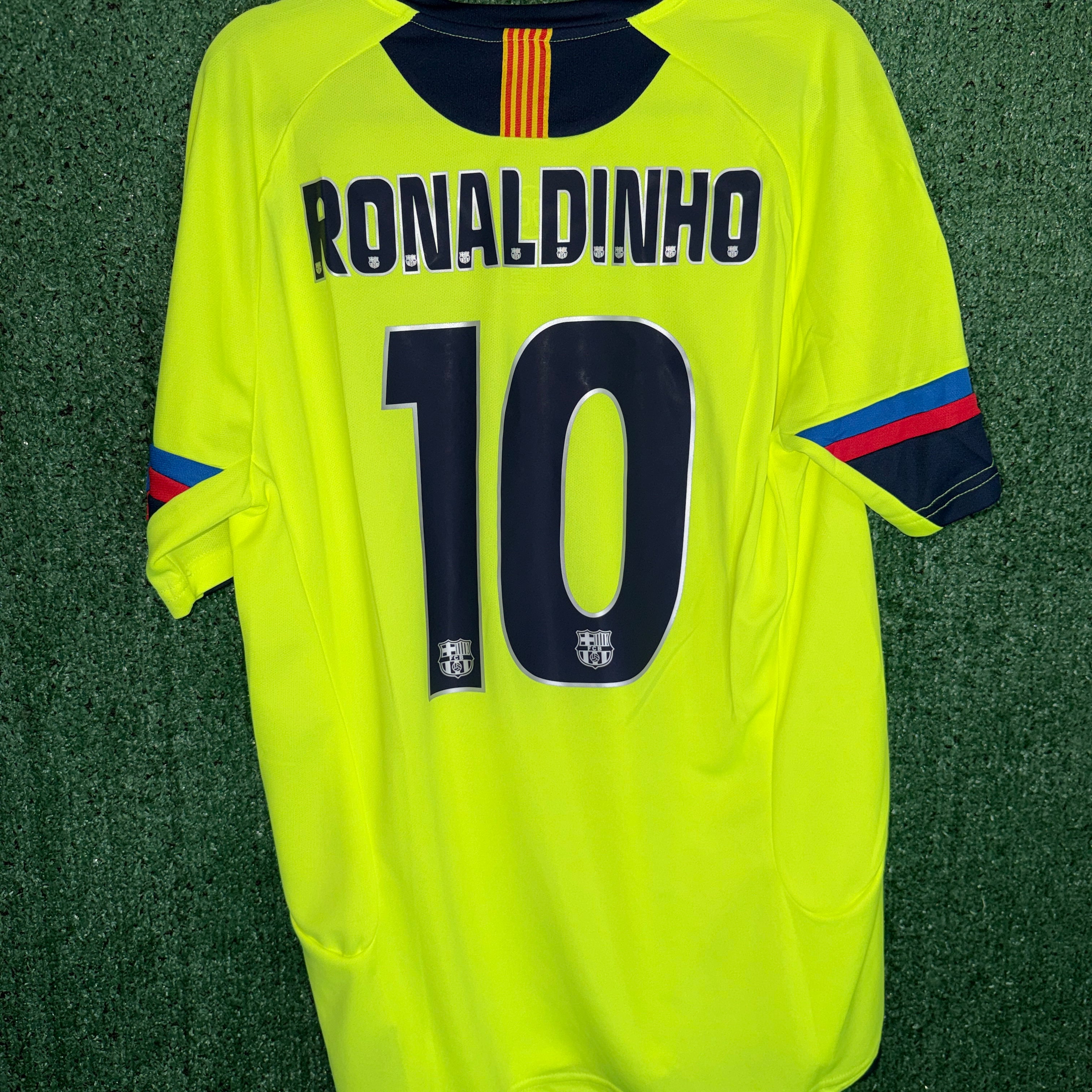 Retro FC Barcelona Ronaldinho
