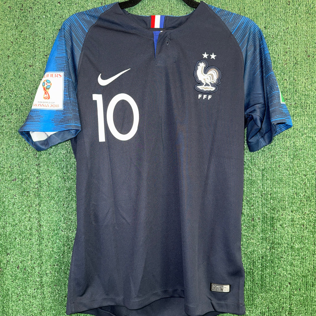 Retro France- Mbappe #10